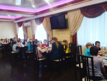 В здании есть кафе